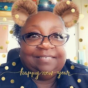 Meet your Posher, Inez